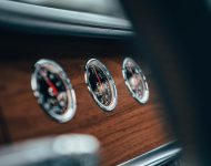 2021 Bentley Flying Spur V8 - Central Console Wallpaper 190x150