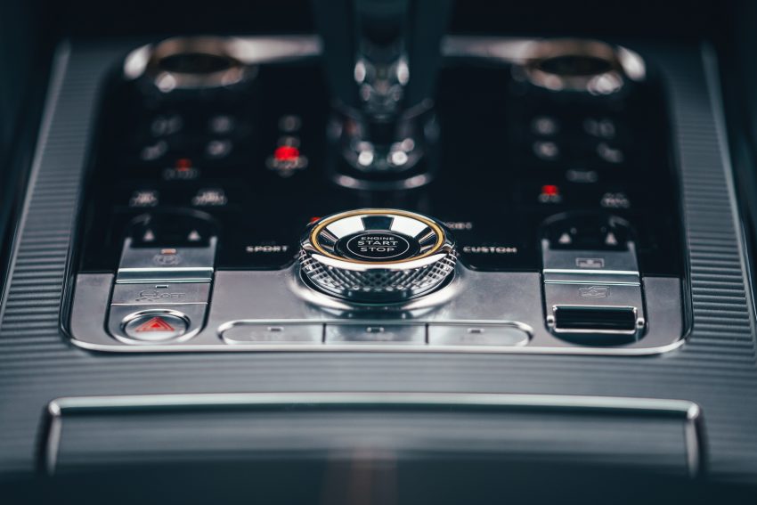 2021 Bentley Flying Spur V8 - Central Console Wallpaper 850x567 #71