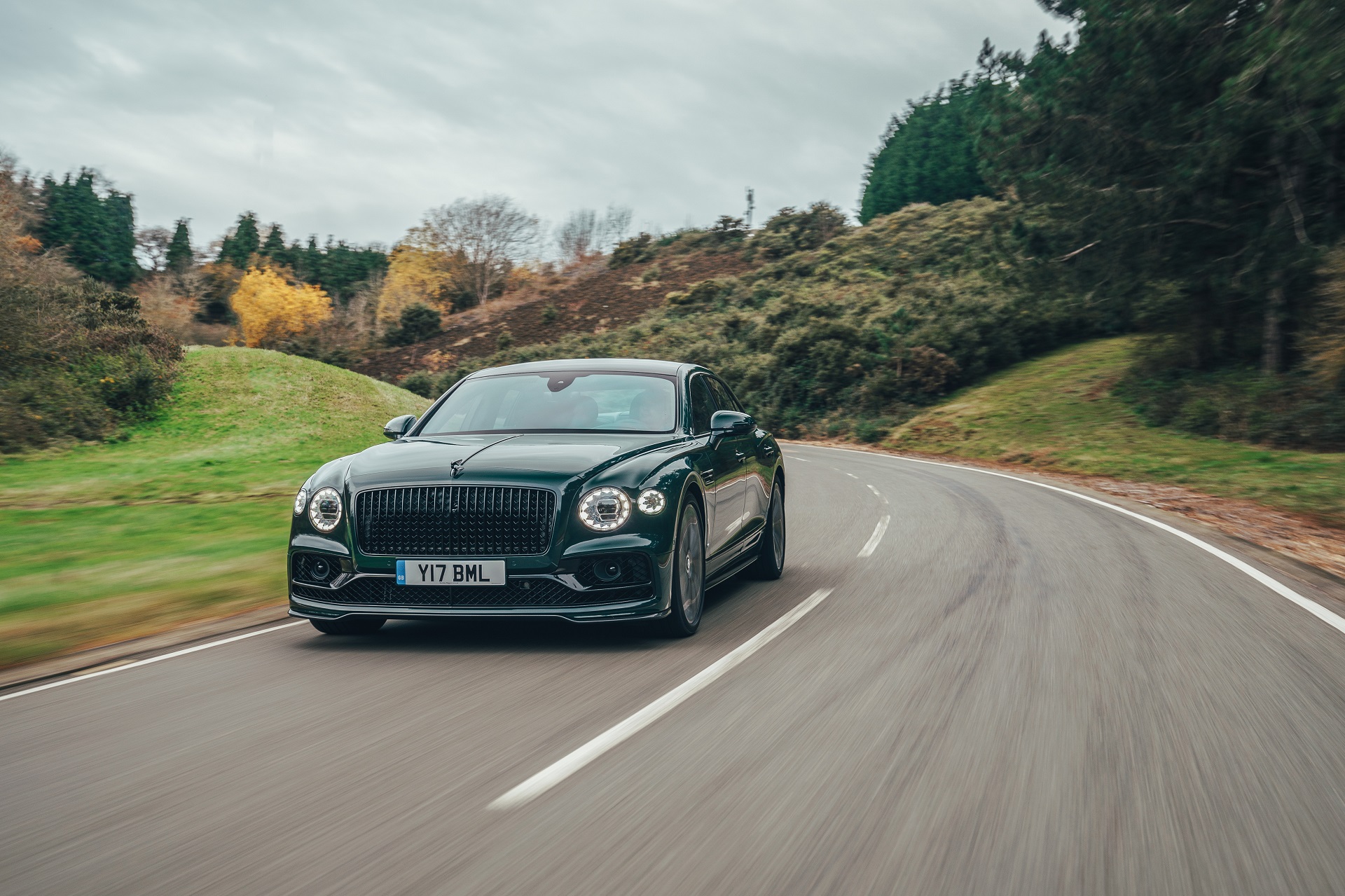 Download 2021 Bentley Flying Spur V8 - Front HD Wallpaper 1920x1279 #24