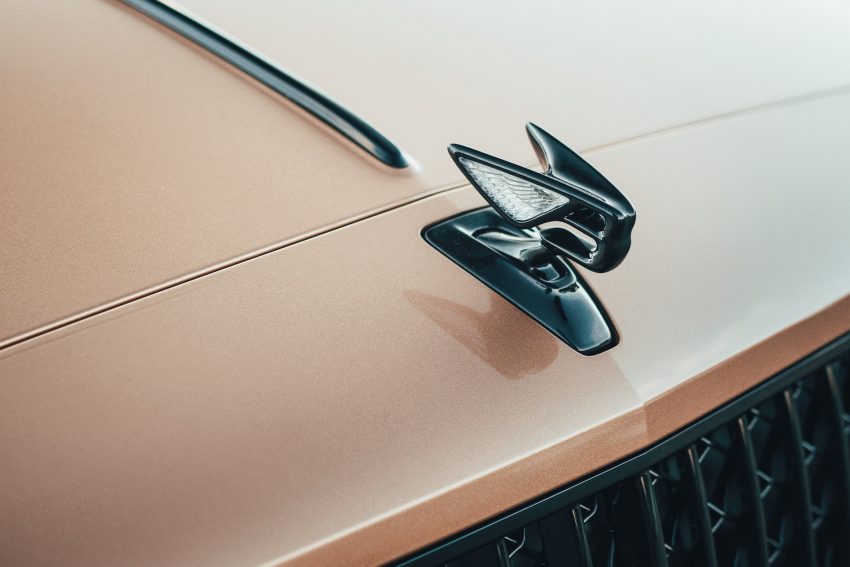 2021 Bentley Flying Spur V8 - Hood Ornament Wallpaper 850x567 #47
