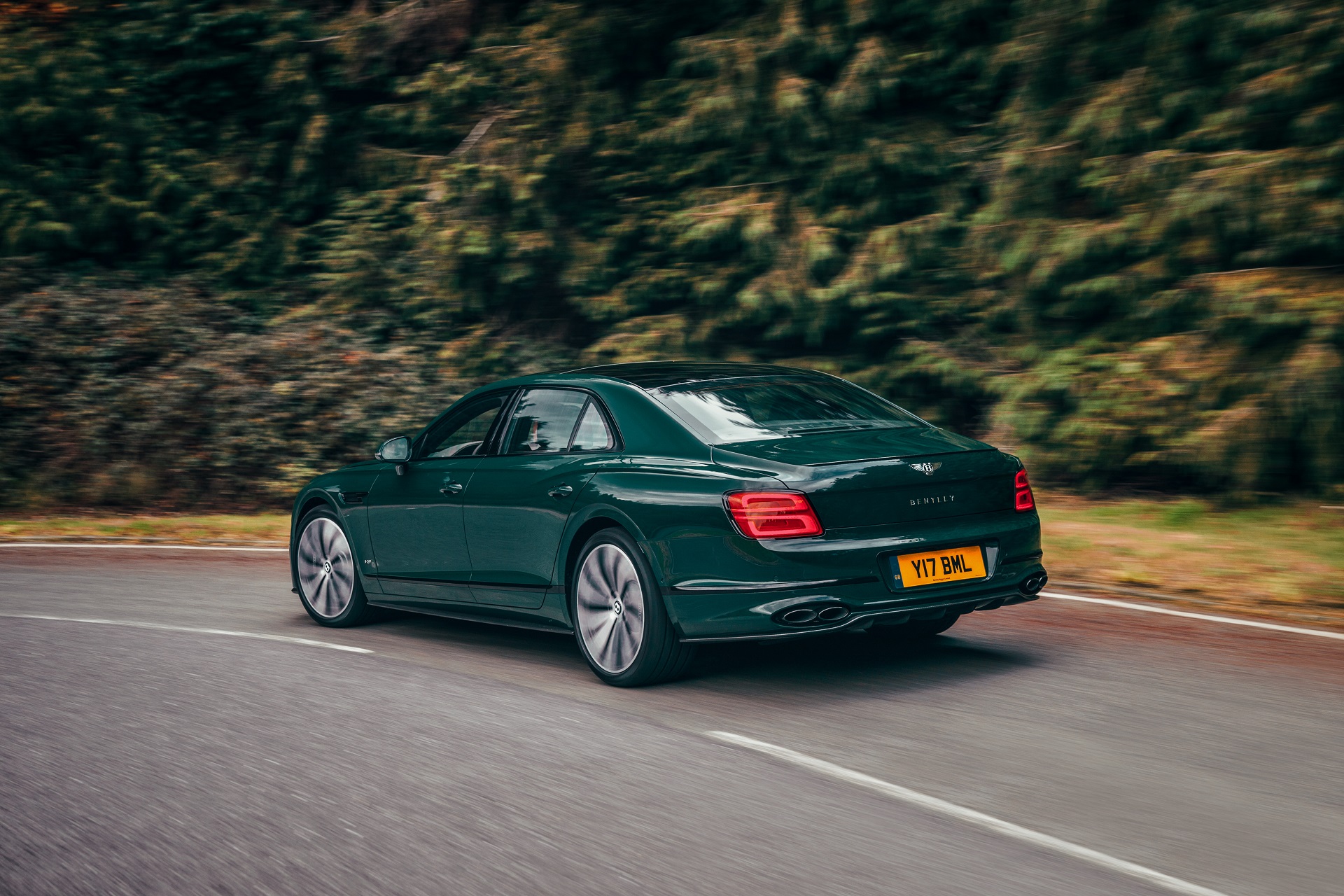 Download 2021 Bentley Flying Spur V8 - Rear Three-Quarter HD Wallpaper 1920x1280 #25