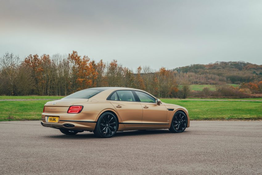 2021 Bentley Flying Spur V8 - Rear Three-Quarter Wallpaper 850x567 #43