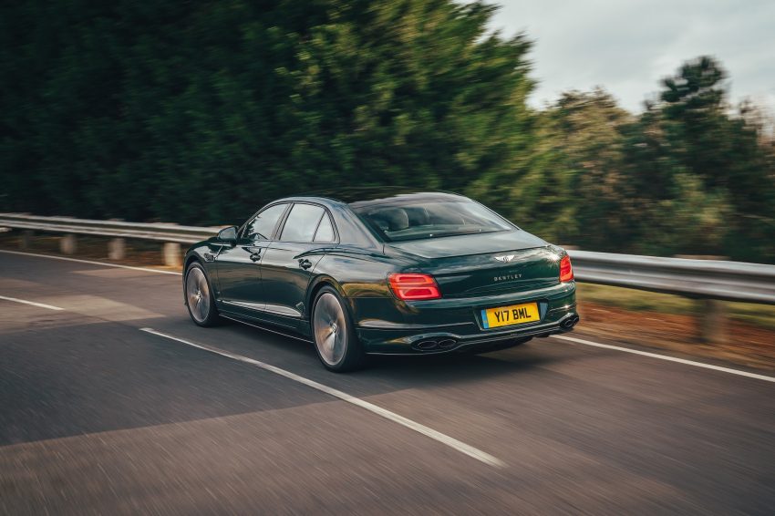 2021 Bentley Flying Spur V8 - Rear Three-Quarter Wallpaper 850x566 #26
