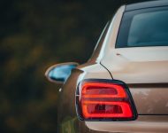 2021 Bentley Flying Spur V8 - Tail Light Wallpaper 190x150