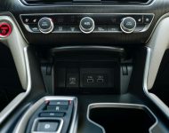 2021 Honda Accord Hybrid - Central Console Wallpaper 190x150