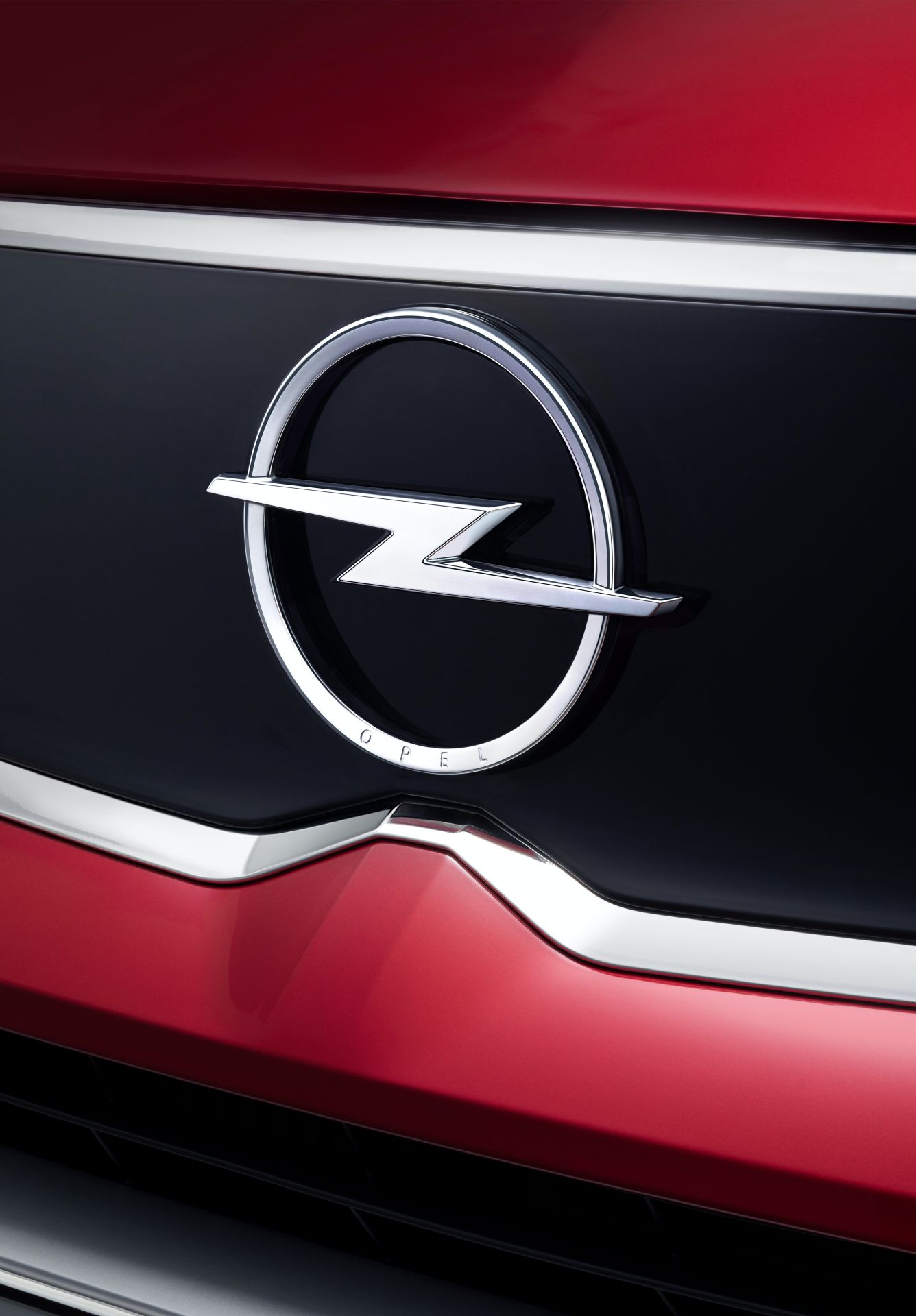 Download 2021 Opel Crossland - Badge HD Phone Wallpaper 1336x1920 #8