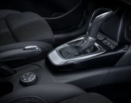 2021 Opel Crossland - Central Console Wallpaper 190x150