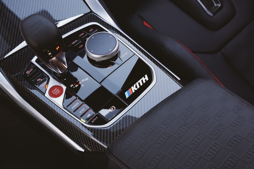2022 BMW M4 Competition x Kith - Central Console Wallpaper 850x567 #54