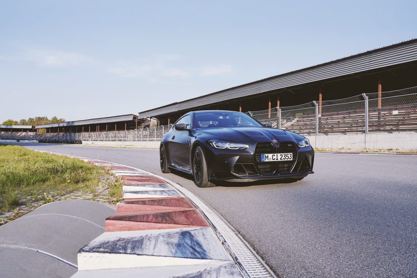 2022 BMW M4 Competition x Kith - Front Wallpaper 850x567 #35