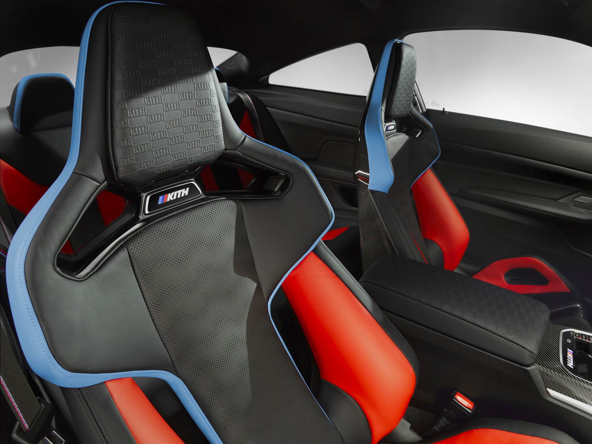 Download 2022 BMW M4 Competition x Kith - Interior, Front Seats HD Wallpaper 1920x1439 #22