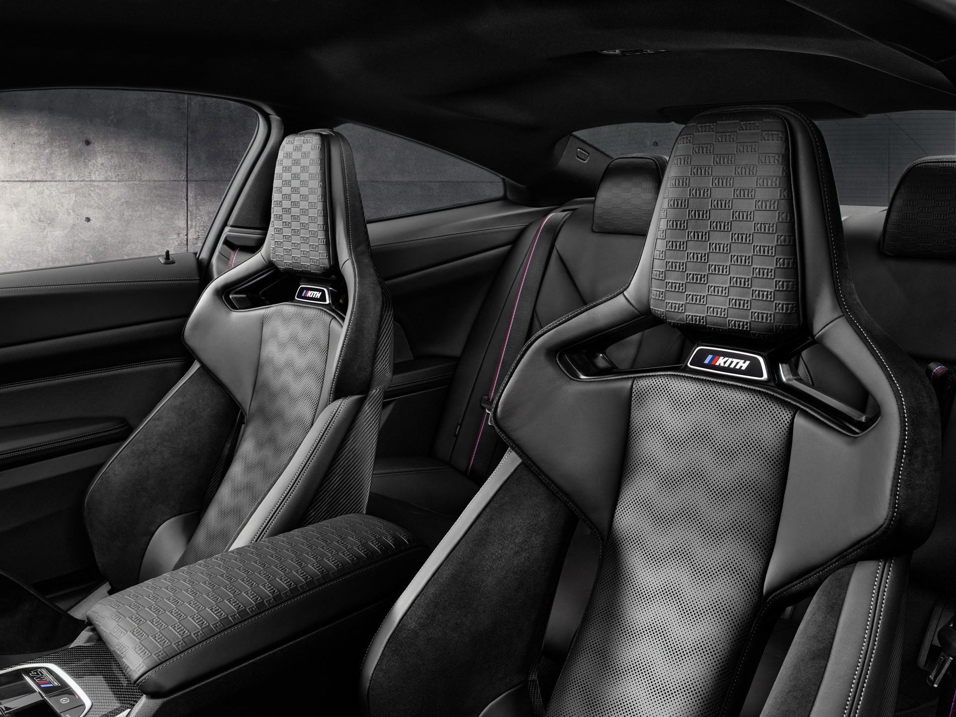Download 2022 BMW M4 Competition x Kith - Interior, Seats HD Wallpaper 1920x1439 #16