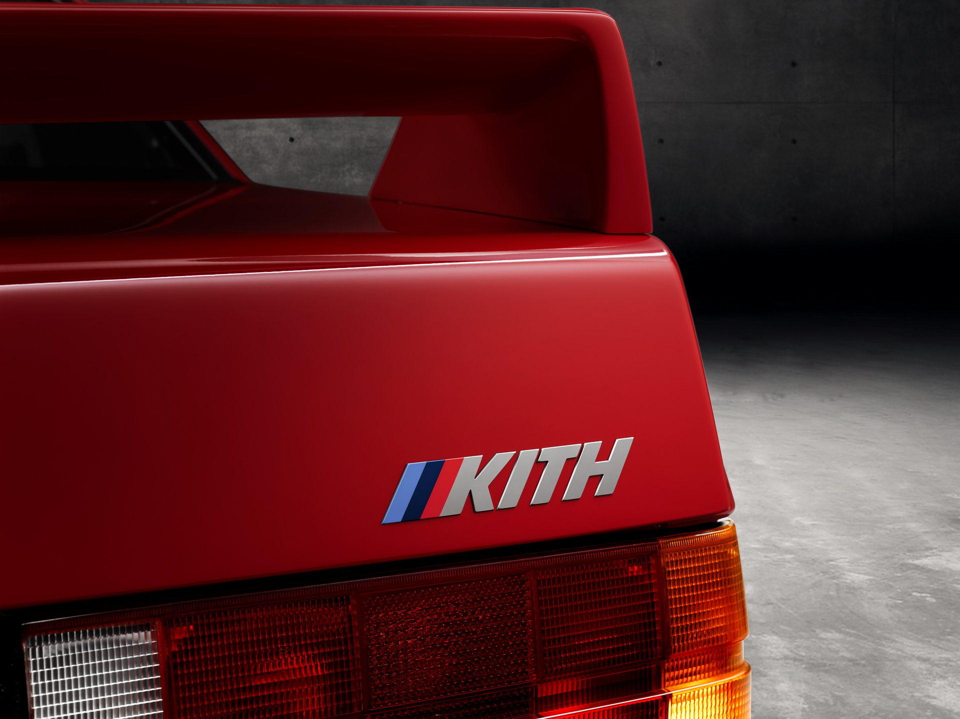 Download 2022 BMW M4 Competition x Kith - Tail Light HD Wallpaper 1920x1439 #30