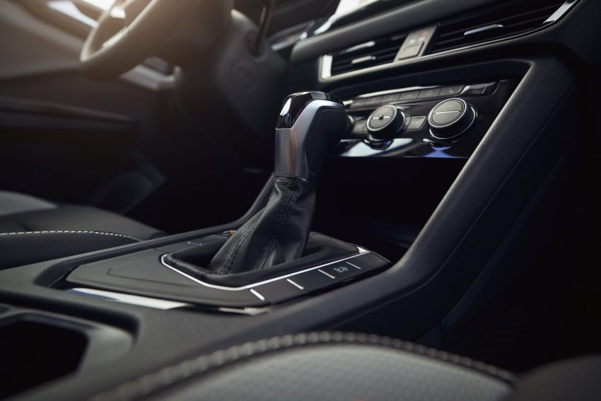 2022 Volkswagen Taos - Central Console Wallpaper 850x567 #58