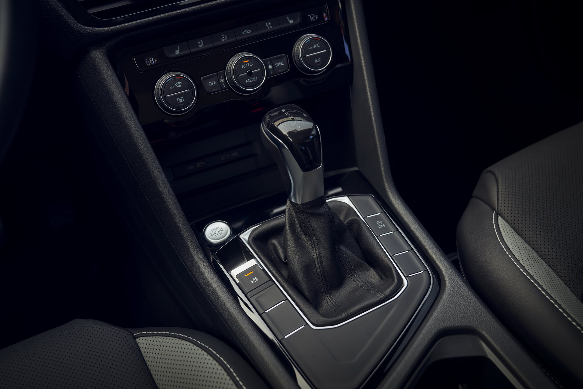 Download 2022 Volkswagen Taos - Central Console HD Wallpaper 1920x1280 #59