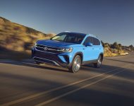 2022 Volkswagen Taos - Front Three-Quarter Wallpaper 190x150