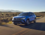 2022 Volkswagen Taos - Front Three-Quarter Wallpaper 190x150