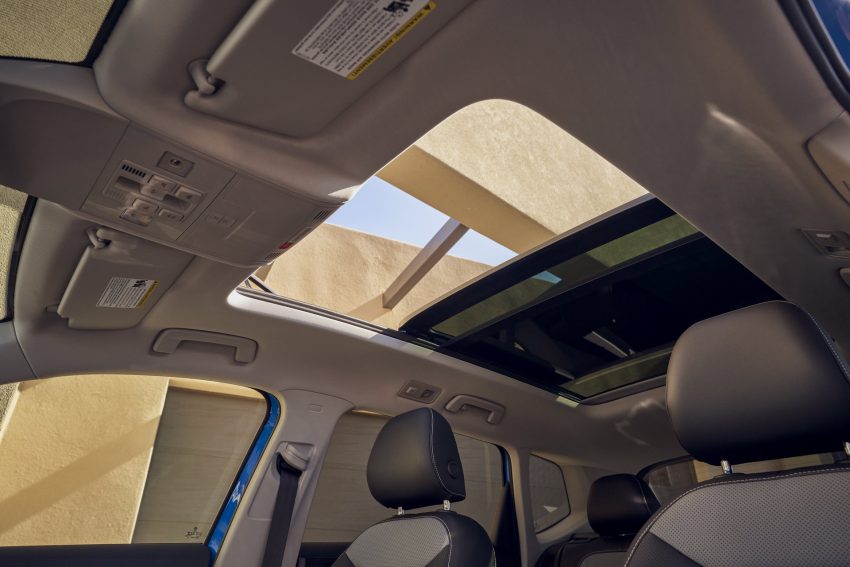 2022 Volkswagen Taos - Panoramic Roof Wallpaper 850x567 #72