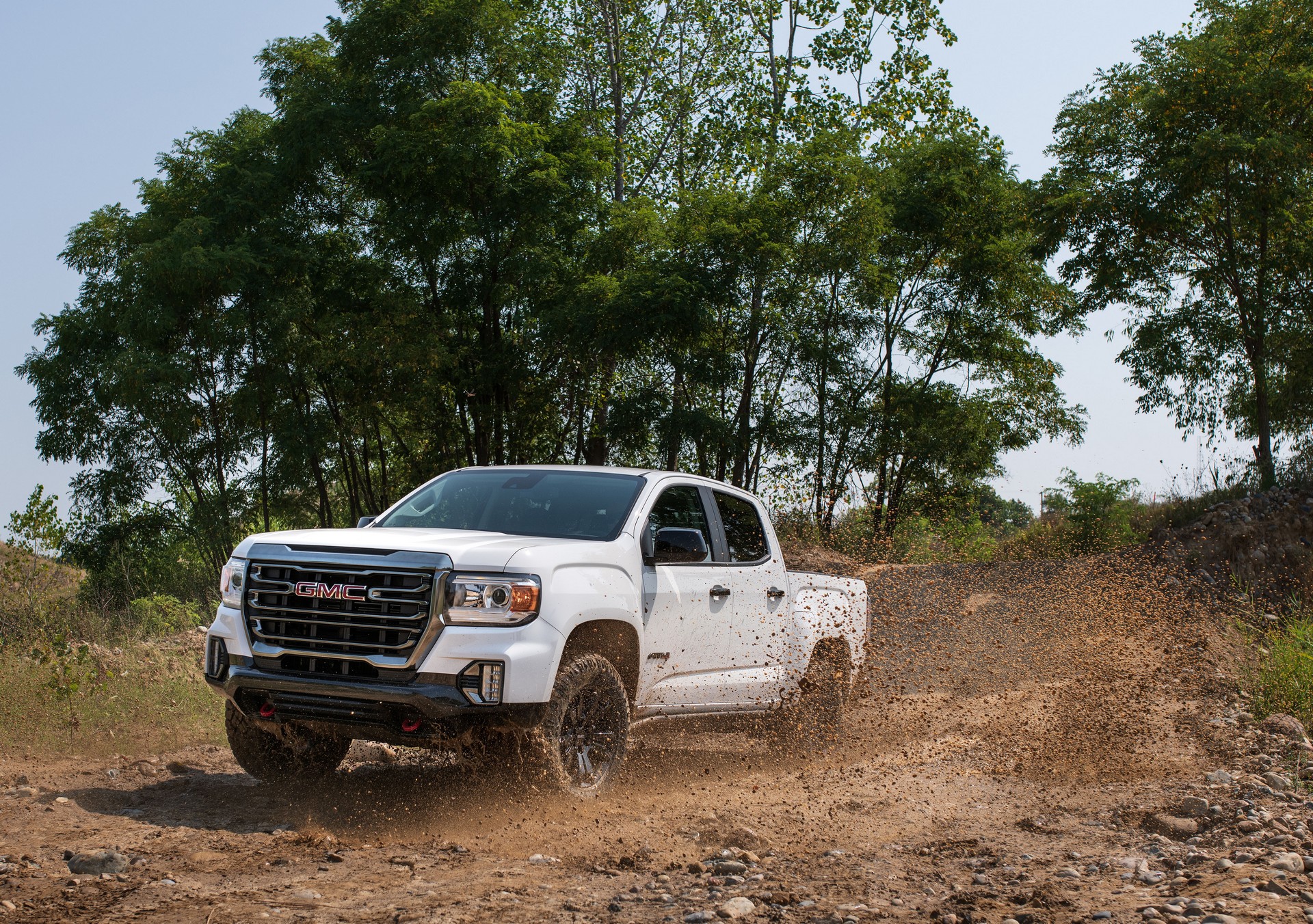 Download 2021 GMC Canyon AT4 Off-Road Performance Edition - Front Three-Quarter HD Wallpaper 1920x1352 #10