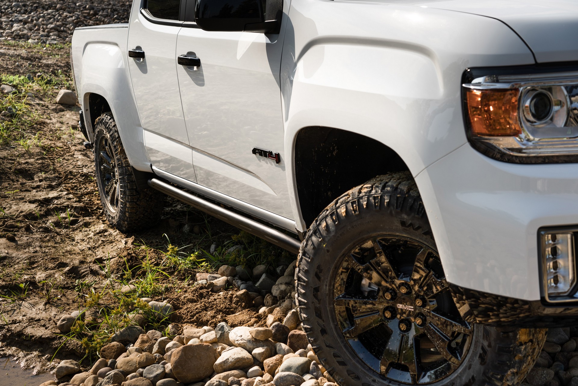 Download 2021 GMC Canyon AT4 Off-Road Performance Edition - Wheel HD Wallpaper 1920x1281 #13