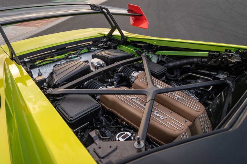 2021 Lamborghini Huracán STO - Engine Wallpaper 850x567 #20