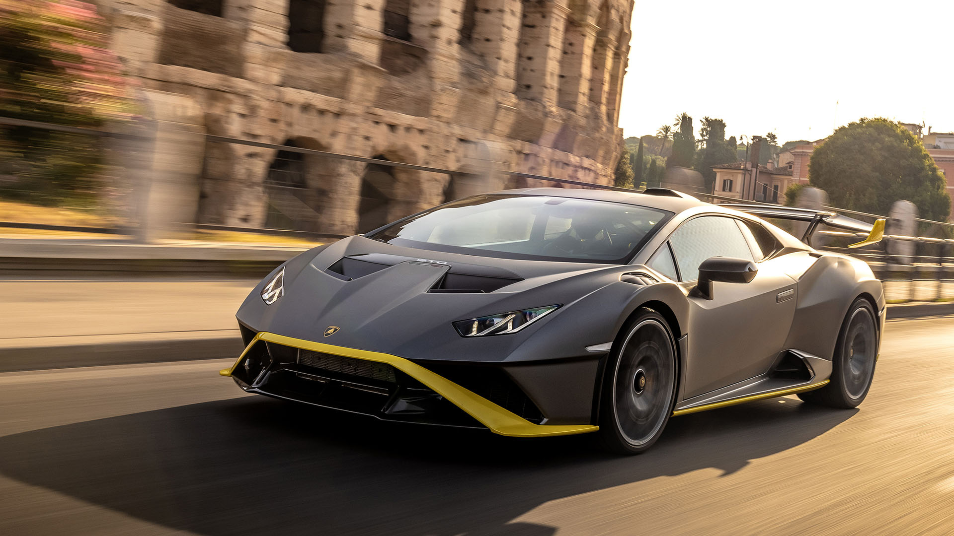 Download 2021 Lamborghini Huracán STO - Front Three-Quarter HD Wallpaper 1920x1080 #67