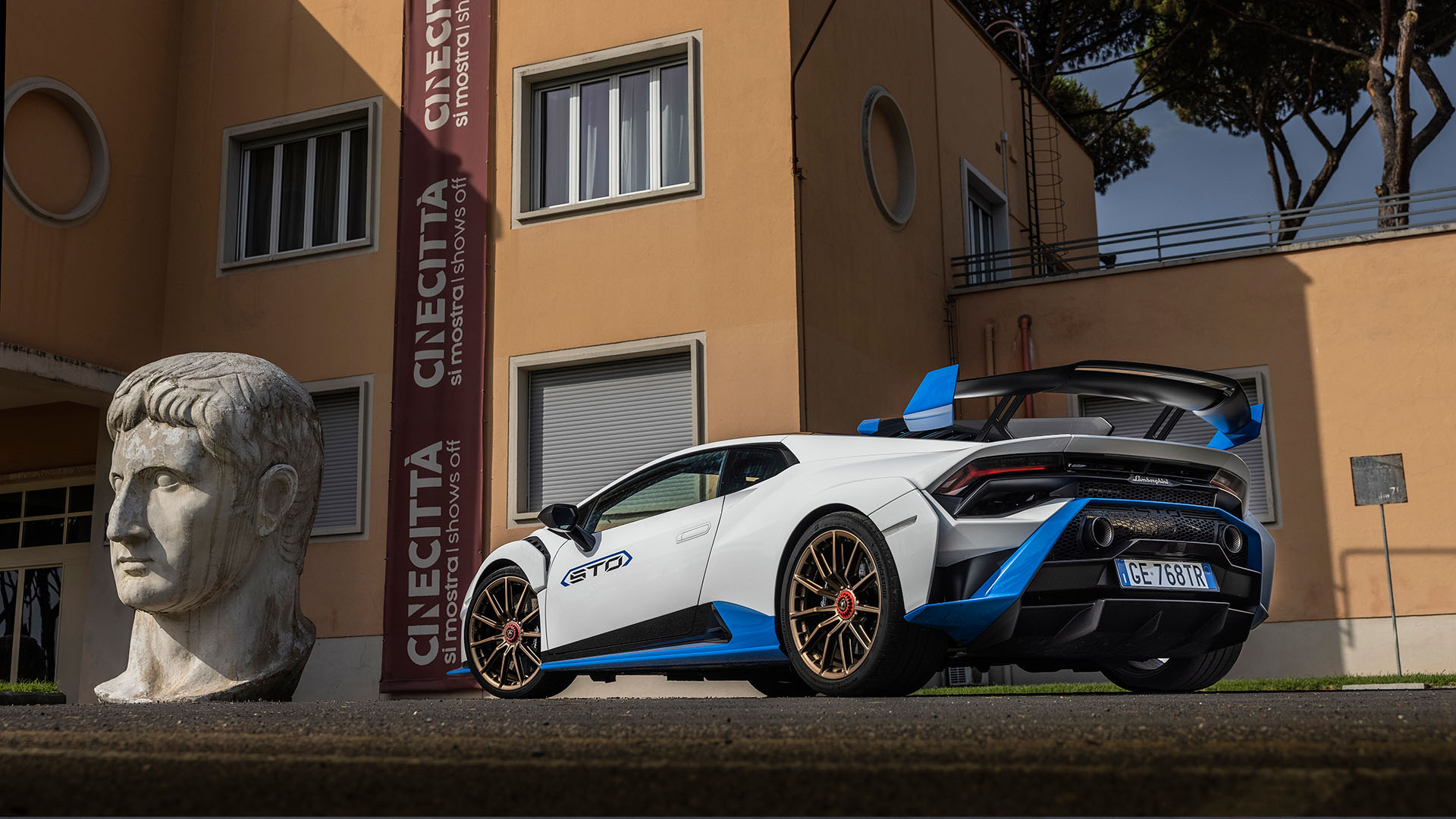 Download 2021 Lamborghini Huracán STO - Rear Three-Quarter HD Wallpaper 1920x1080 #55