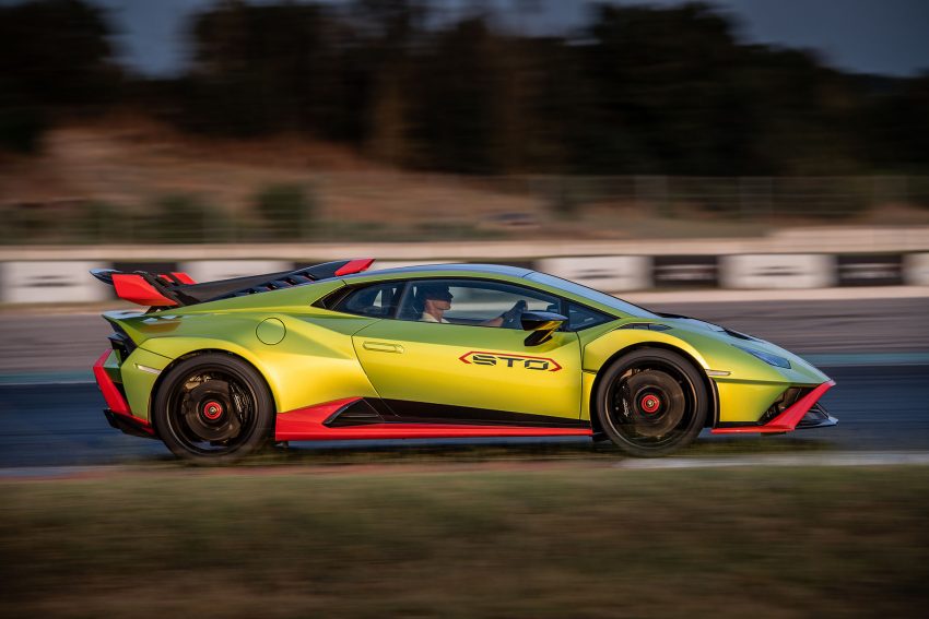 2021 Lamborghini Huracán STO - Side Wallpaper 850x567 #5