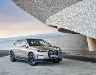 2022 BMW iX - Front Three-Quarter Wallpaper 190x150