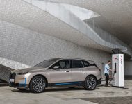 2022 BMW iX - Front Three-Quarter Wallpaper 190x150