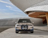 2022 BMW iX - Front Wallpaper 190x150