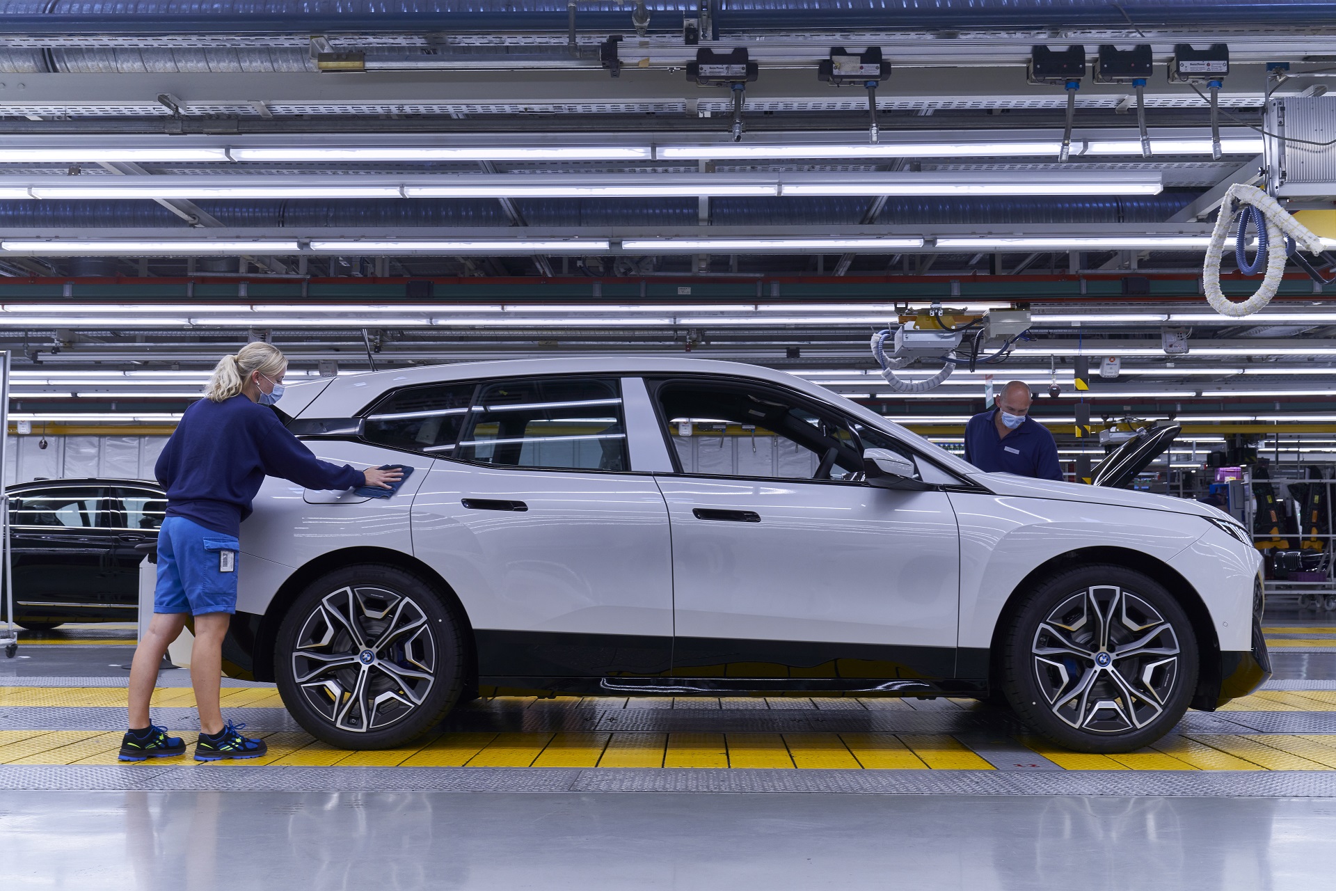 Download 2022 BMW iX - Production HD Wallpaper 1920x1280 #111