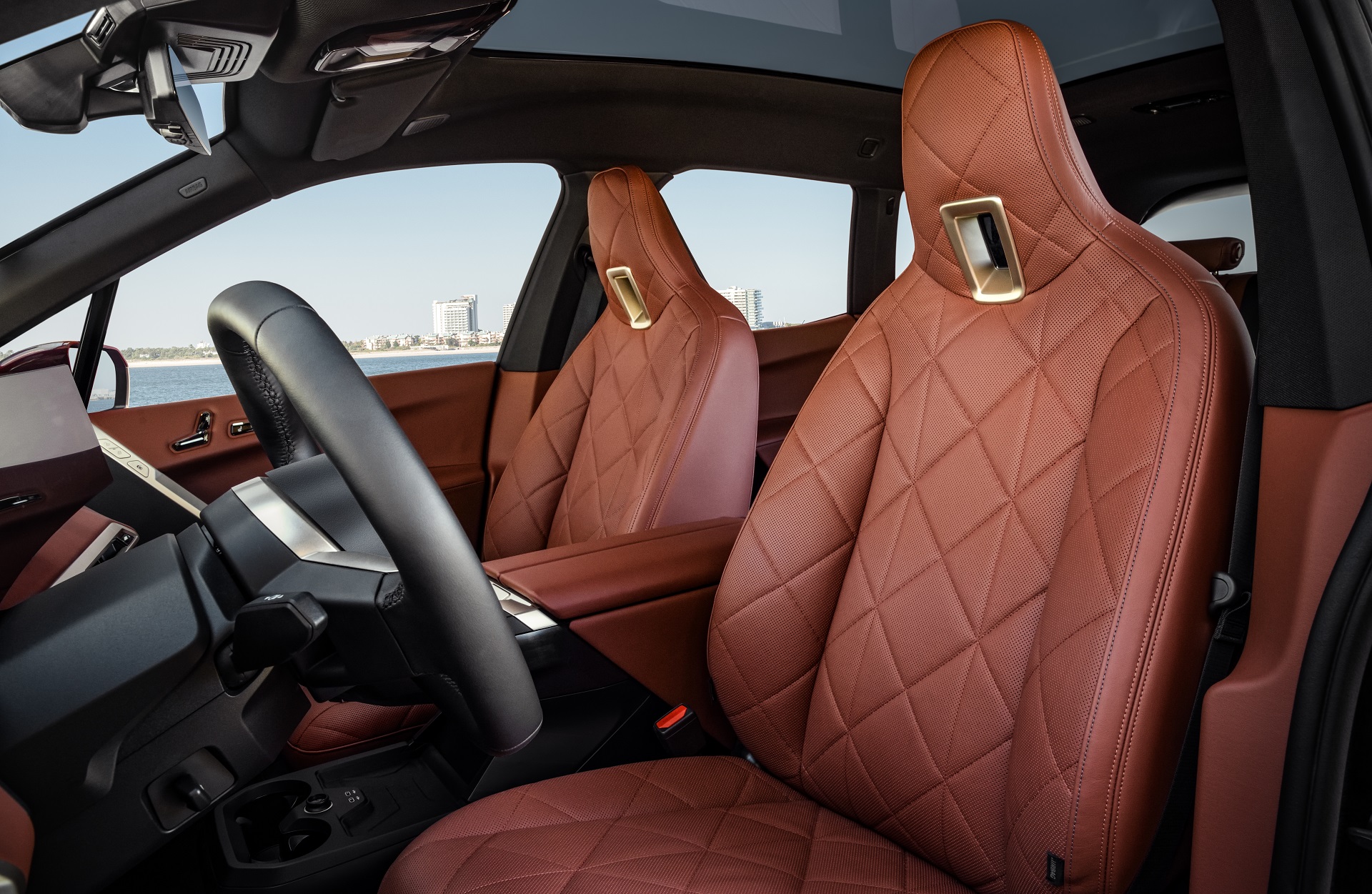 Download 2022 BMW iX with Sport Package - Interior, Front Seats HD Wallpaper 1920x1251 #24