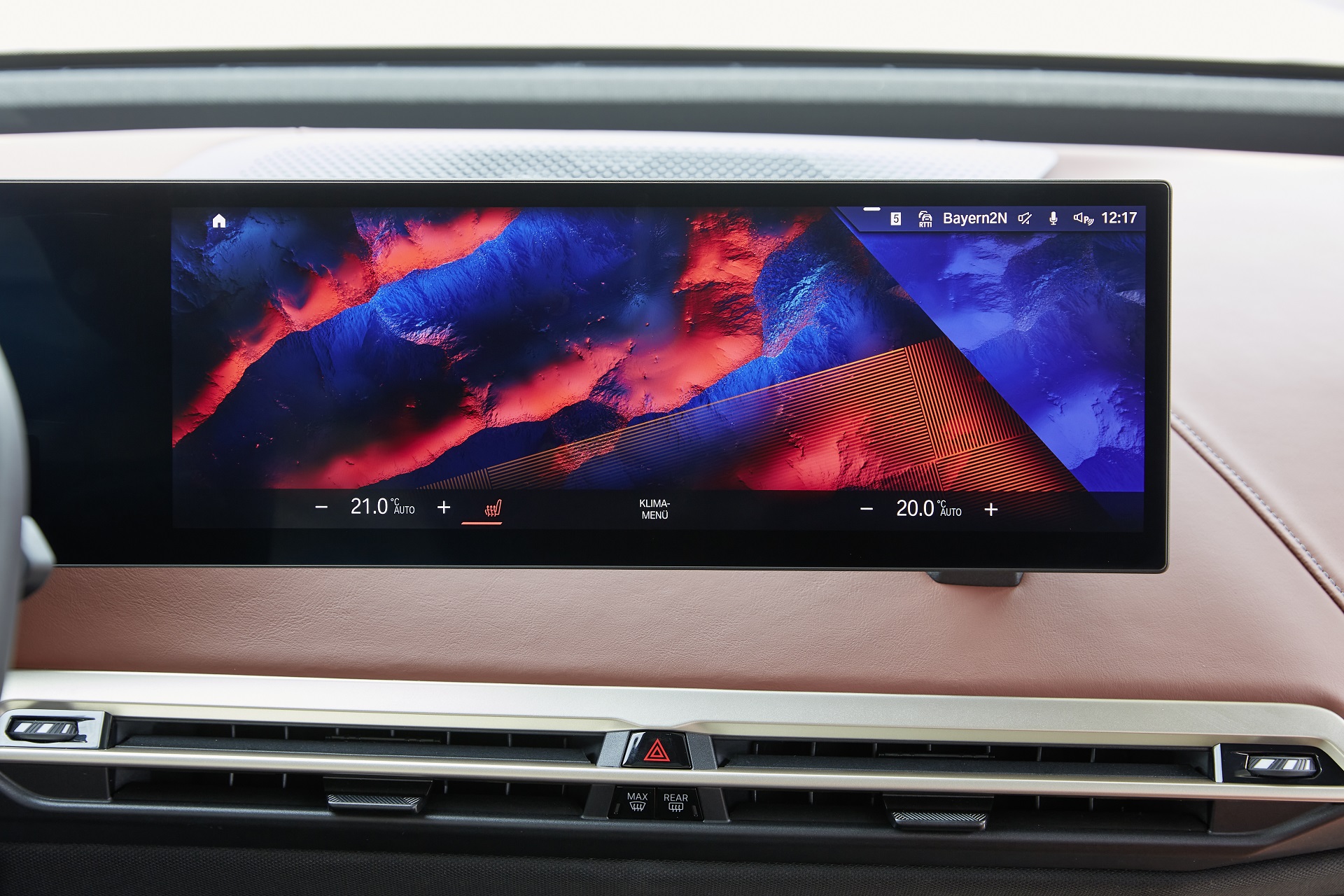 Download 2022 BMW iX xDrive40 - Central Console HD Wallpaper 1920x1280 #152