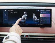 2022 BMW iX xDrive40 - Central Console Wallpaper 190x150