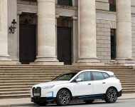 2022 BMW iX xDrive40 - Front Three-Quarter Wallpaper 190x150