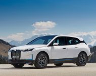 2022 BMW iX xDrive40 - Front Three-Quarter Wallpaper 190x150