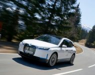 2022 BMW iX xDrive40 - Front Three-Quarter Wallpaper 190x150