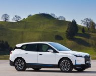 2022 BMW iX xDrive40 - Front Three-Quarter Wallpaper 190x150