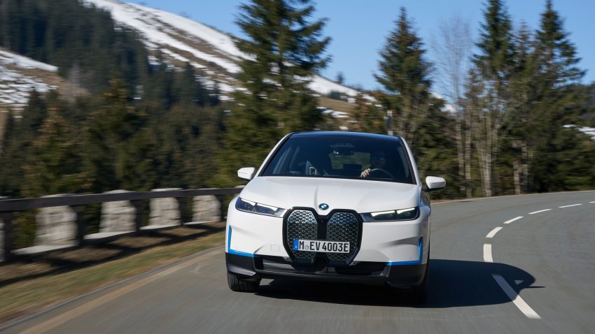 2022 BMW iX xDrive40 - Front Wallpaper 850x478 #6