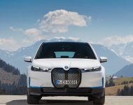 2022 BMW iX xDrive40 - Front Wallpaper 190x150