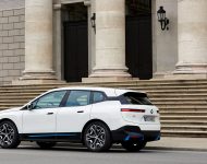 2022 BMW iX xDrive40 - Rear Three-Quarter Wallpaper 190x150