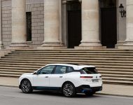 2022 BMW iX xDrive40 - Rear Three-Quarter Wallpaper 190x150