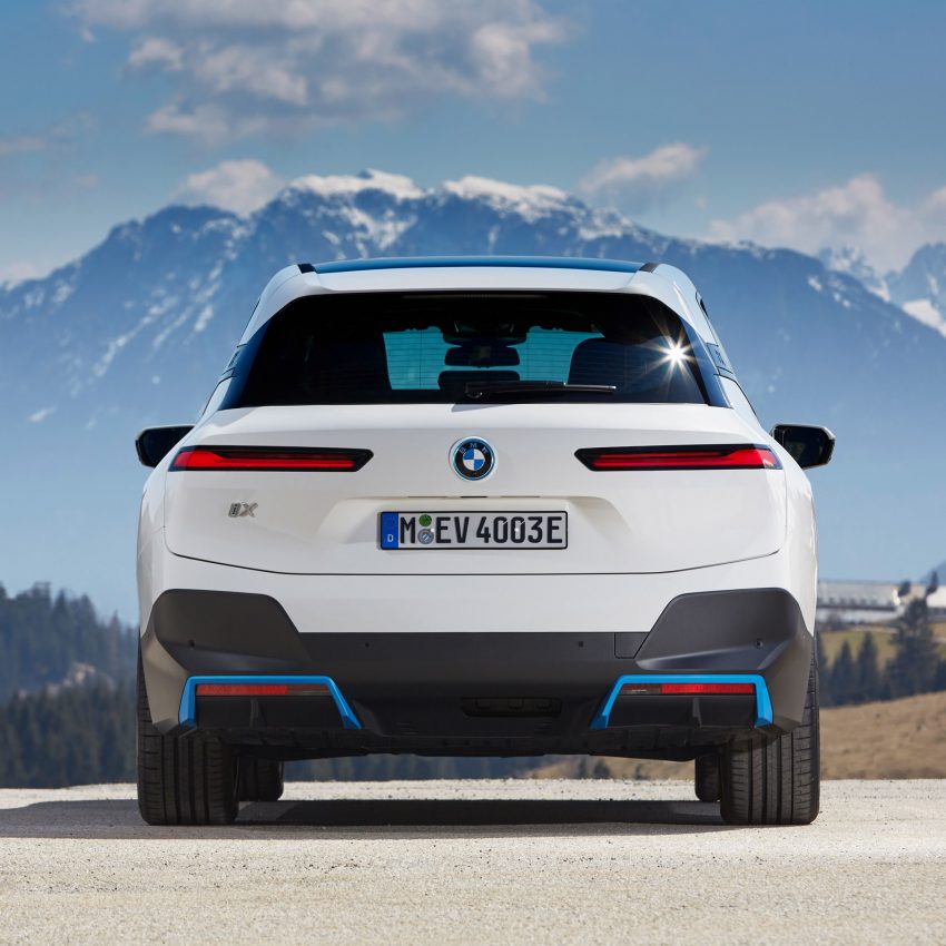 2022 BMW iX xDrive40 - Rear Wallpaper 850x850 #33