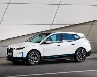 2022 BMW iX xDrive40 - Side Wallpaper 190x150