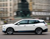 2022 BMW iX xDrive40 - Side Wallpaper 190x150