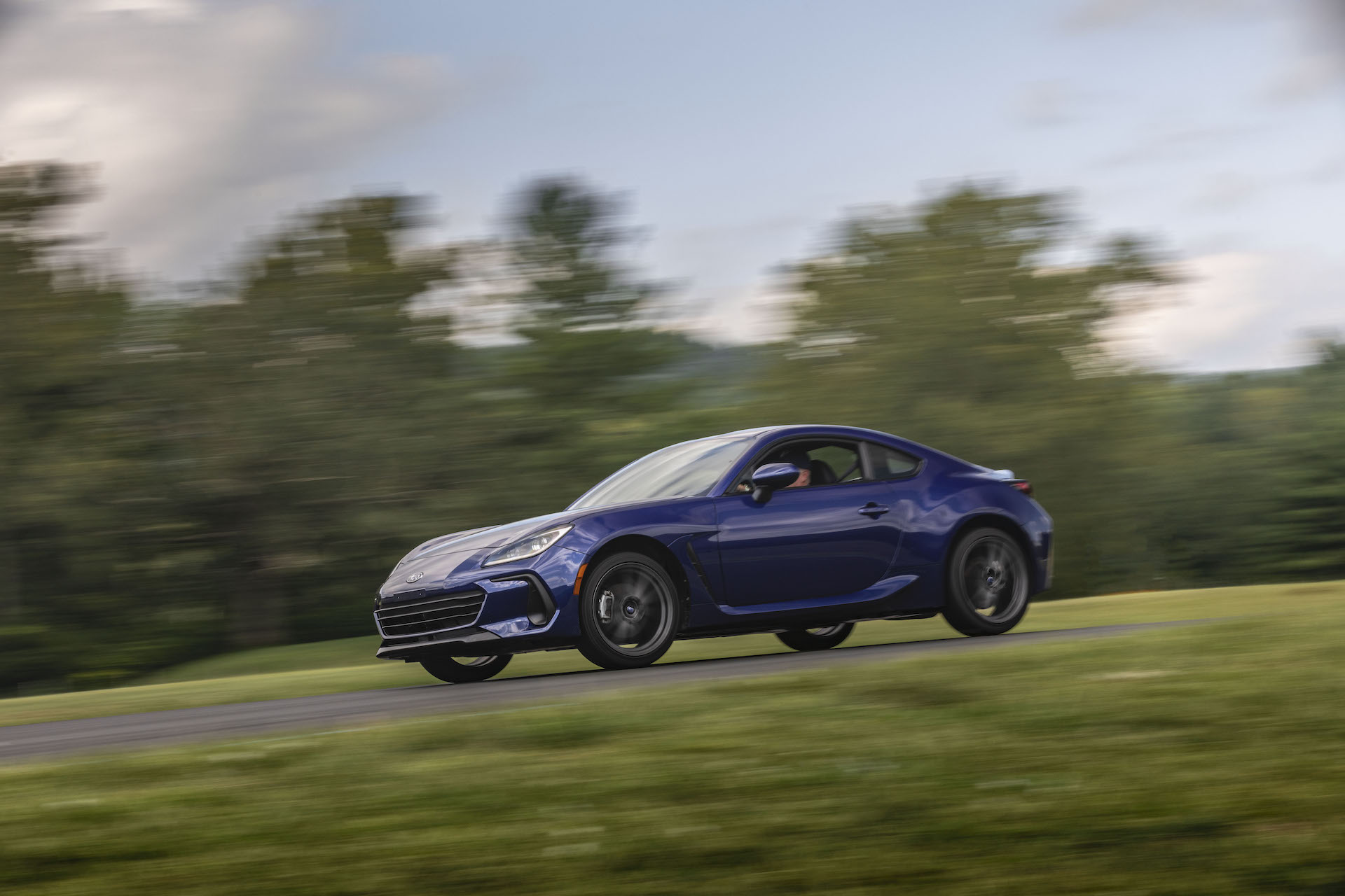 Download 2022 Subaru BRZ - Front Three-Quarter HD Wallpaper 1920x1280 #12