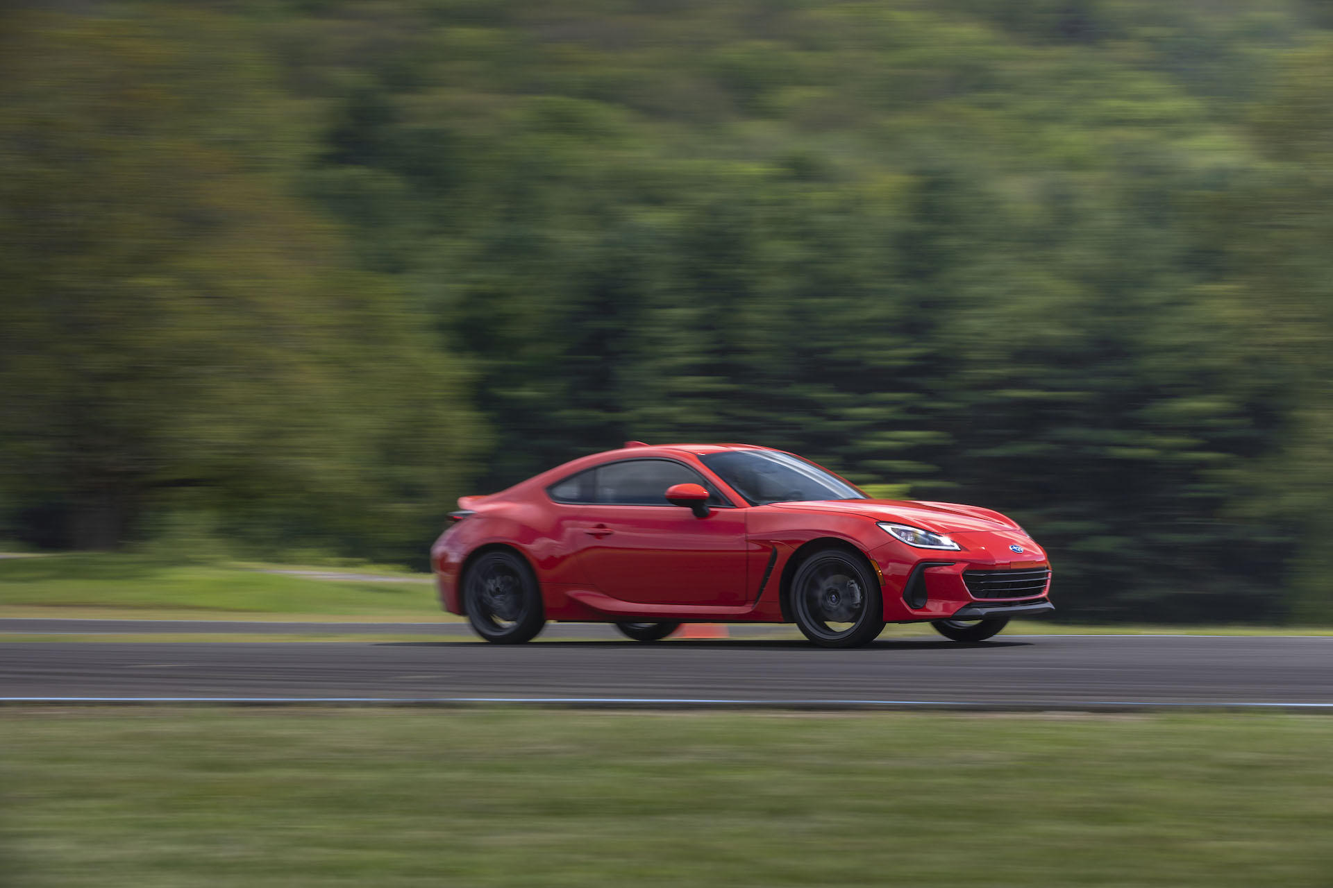 Download 2022 Subaru BRZ - Front Three-Quarter HD Wallpaper 1920x1280 #3