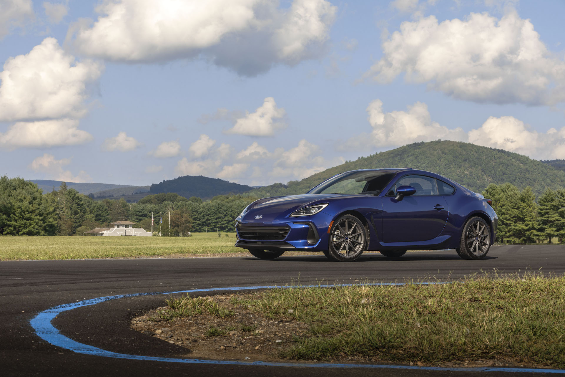 Download 2022 Subaru BRZ - Front Three-Quarter HD Wallpaper 1920x1280 #29