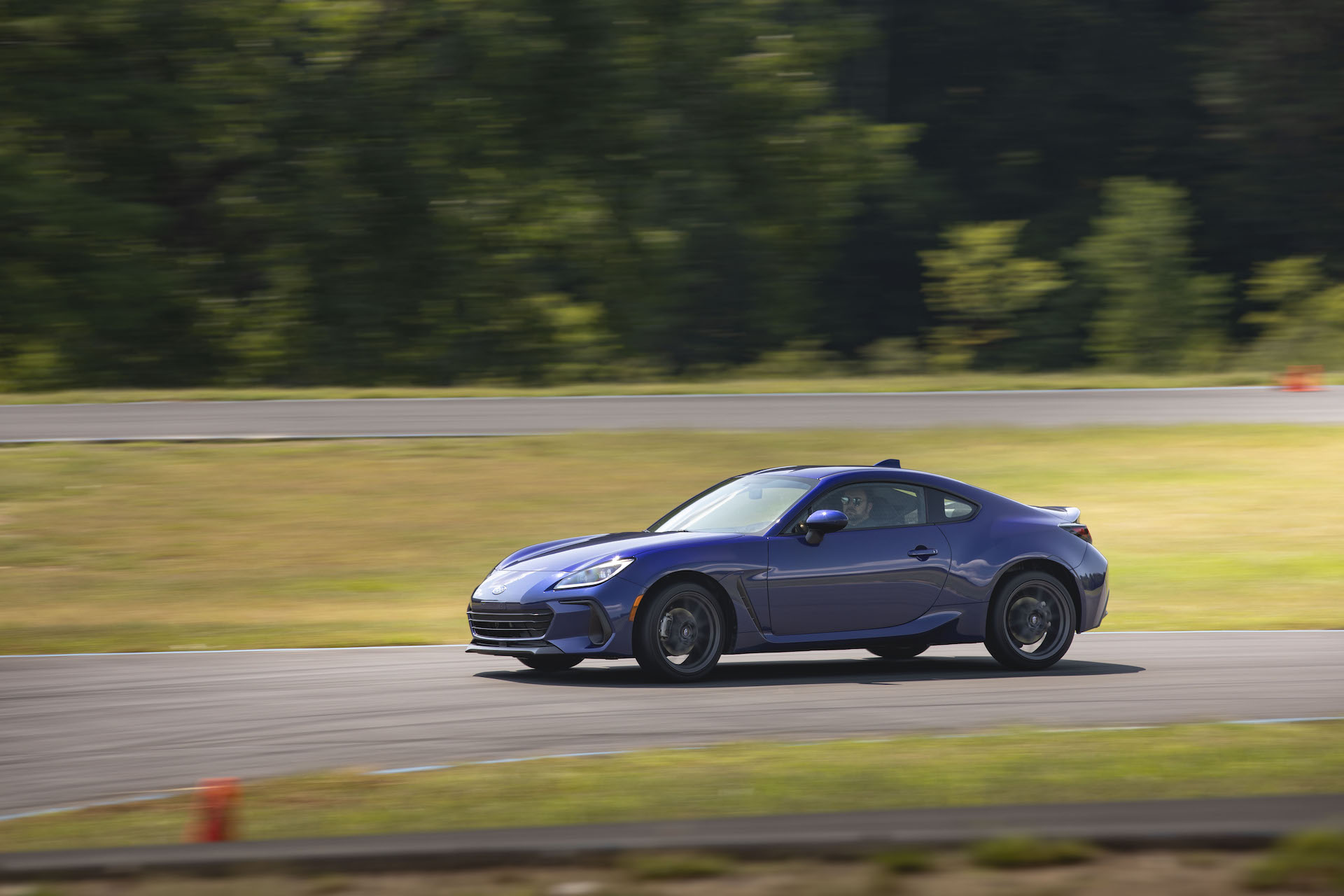 Download 2022 Subaru BRZ - Front Three-Quarter HD Wallpaper 1920x1280 #13