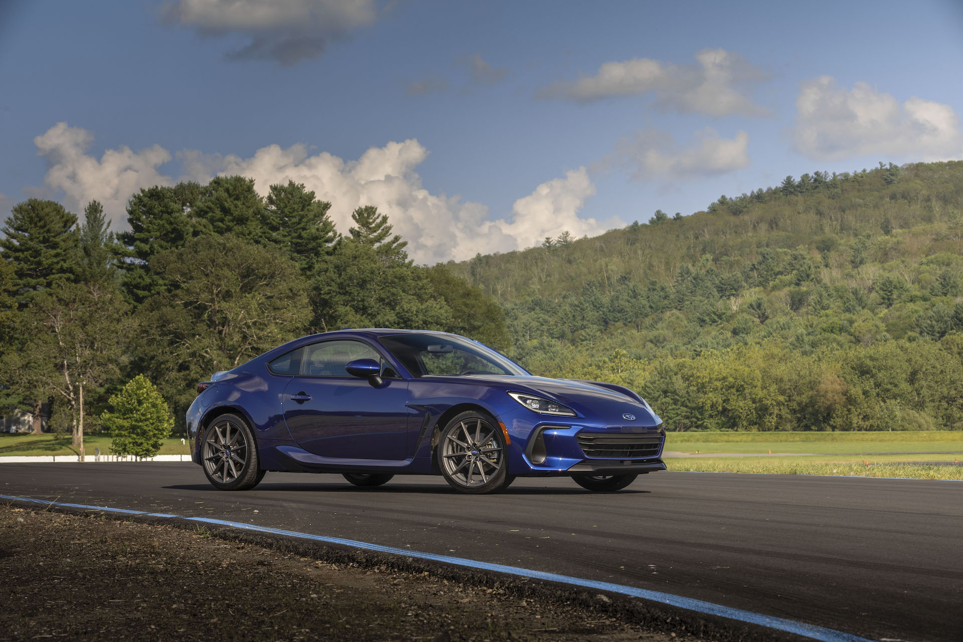 Download 2022 Subaru BRZ - Front Three-Quarter HD Wallpaper 1920x1280 #31